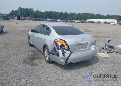 2010 Nissan Altima 2.5 S z USA, uszkodzony, nr VIN 1N4AL2AP4AN536561